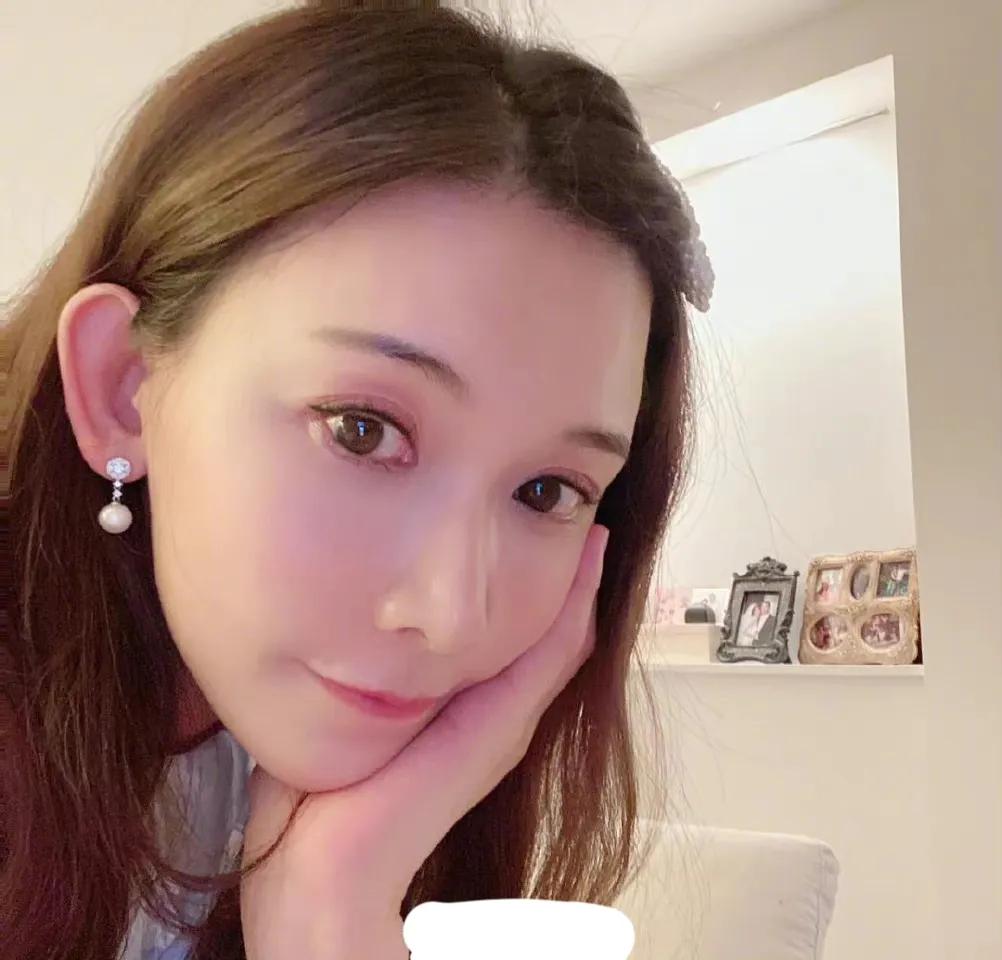 林志玲携日本丈夫拜年,林志玲带日本老公登大刊