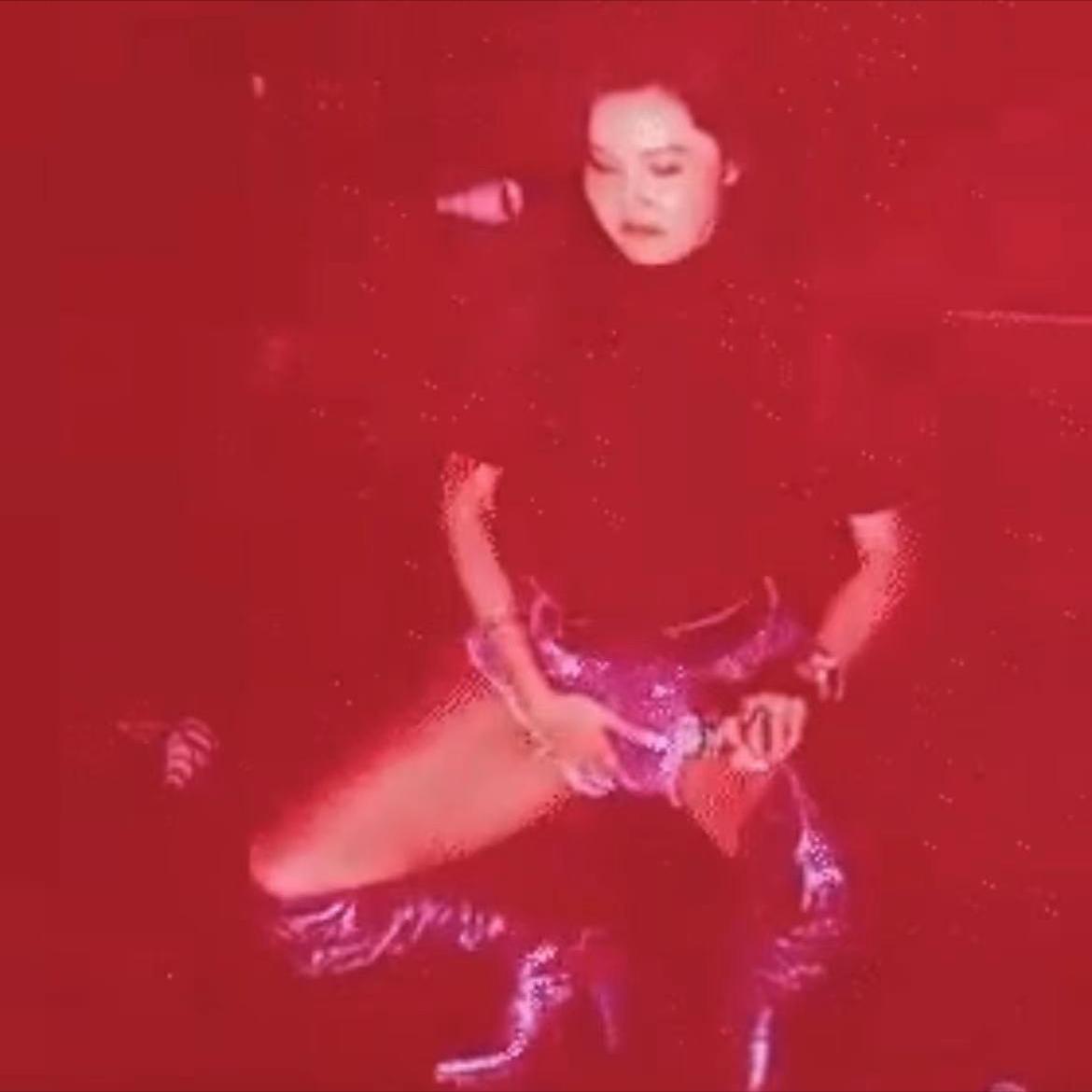 女星华莎被举报,华莎被告涉嫌演出淫乱罪