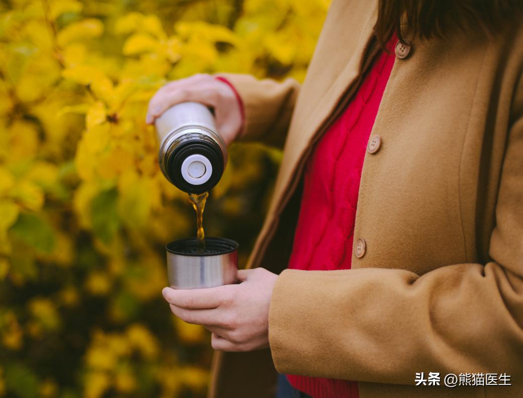 保温杯加热水为什么会爆炸,保温杯变成夺命杯这是啥意思