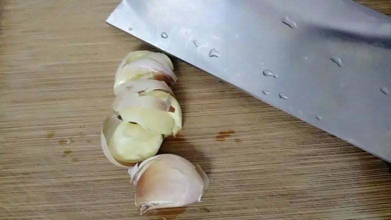 陆羽茶交所分享｜拍蒜何须用刀？这7种黑茶，能拍蒜，还能拍人