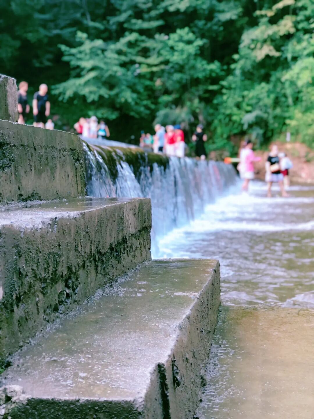避暑旅游景点看山看水,清凉避暑好去处雪溪洞一日游