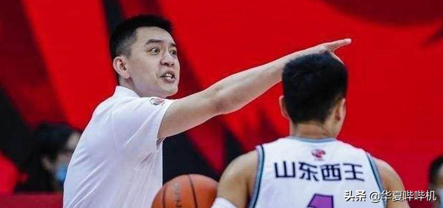 杨鸣什么失误被罚下场,杨鸣为什么不打球了