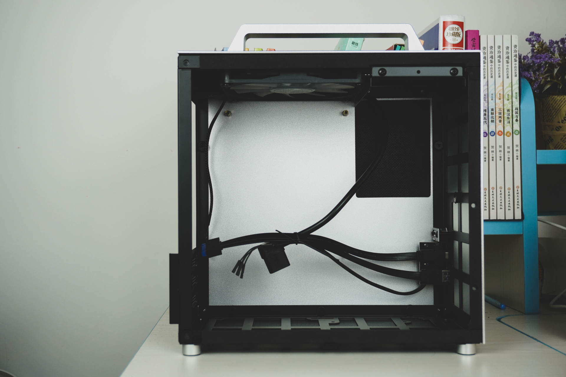 如何缩小主机机箱空间,机箱空间太小了咋办