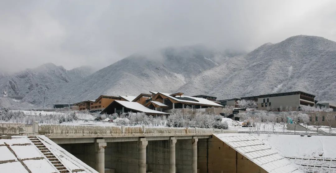 北京冬奥会会标的设计意图,北京冬奥会的场馆设计思路