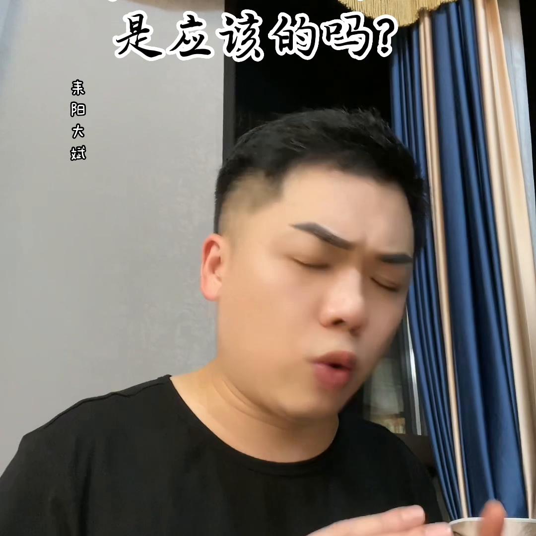 男人在什么情况下给女人送礼物,男人到底应该给女人送礼物吗