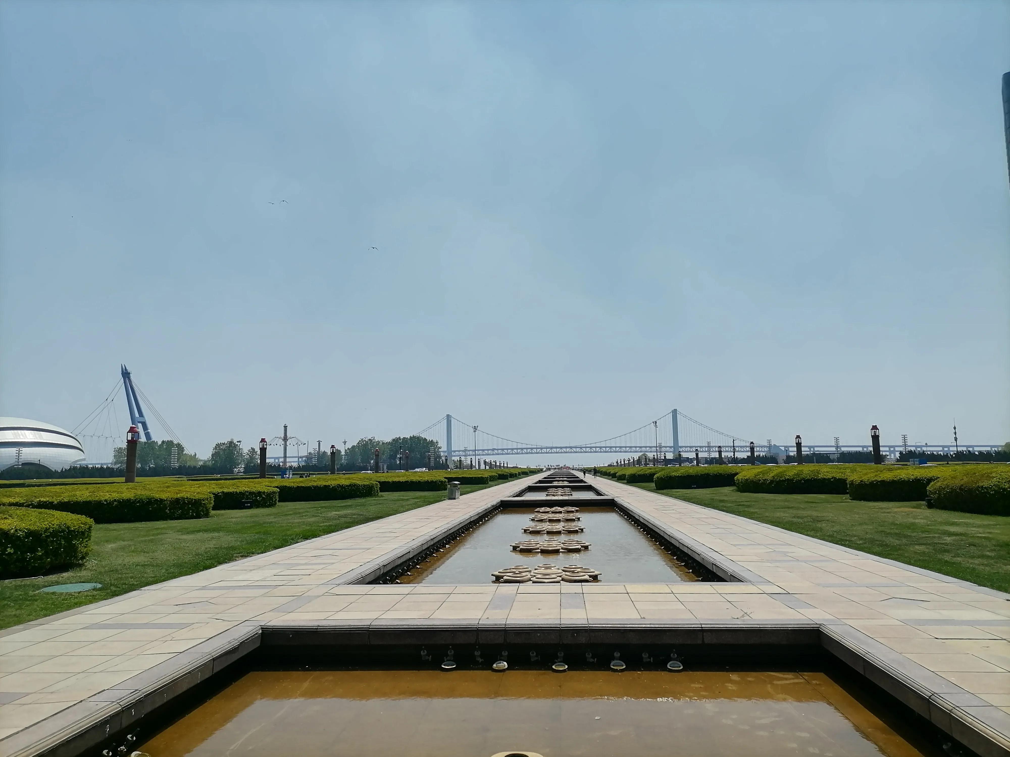 到大连星海广场应该玩点什么,大连兴工街到甘井子万达坐什么车