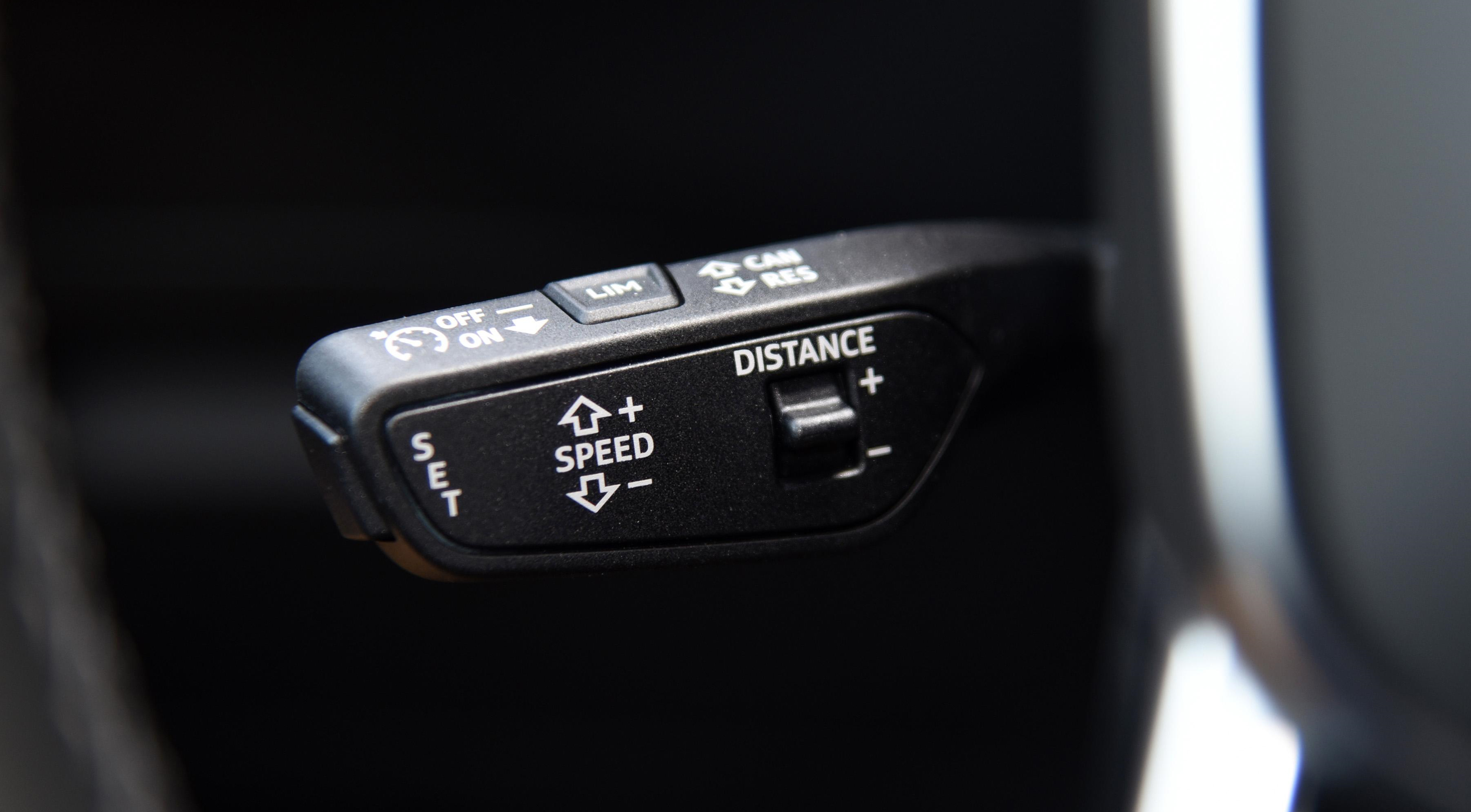 奥迪q6六缸有几个配置,2024款奥迪q6配置解读