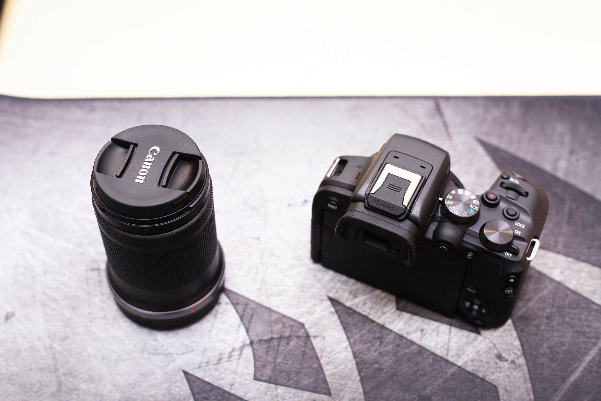 5d3跟r10拍照画质对比,佳能r10还是选择老款5d3