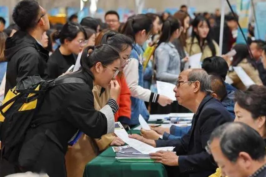 为啥民办大学不好毕业,民办大学真的那么差吗