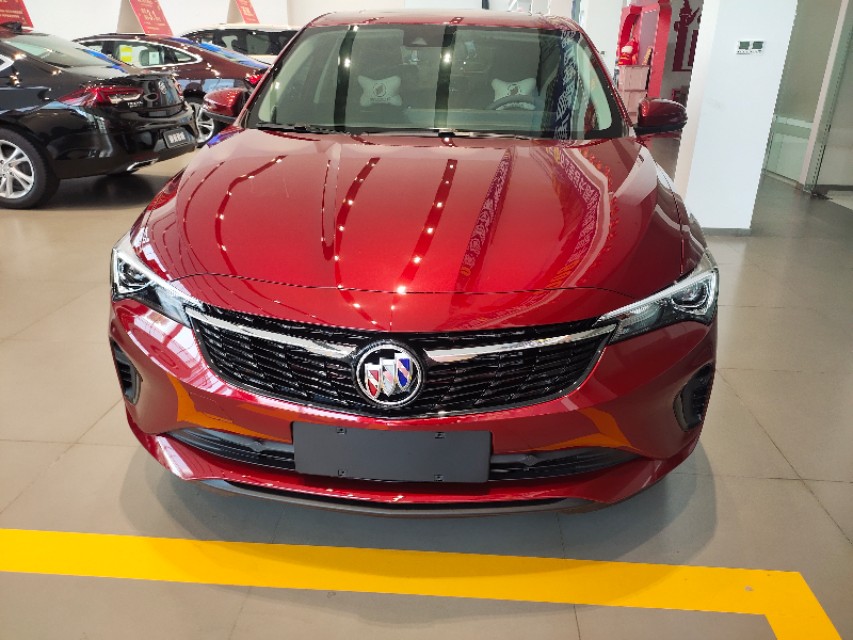 威朗pro发动机,别克威朗pro红色实图