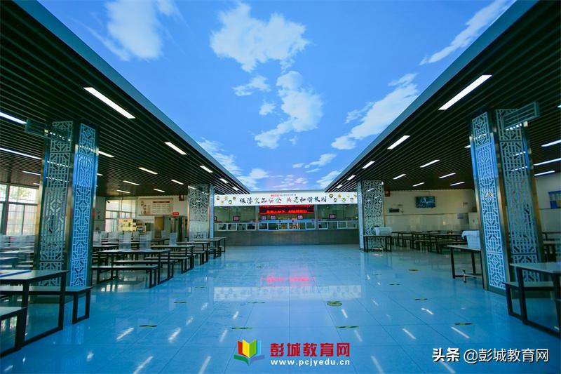 鍚嶅笀浜戦泦,鍚嶅笀鑽熻悆甯堣祫闆勫帤