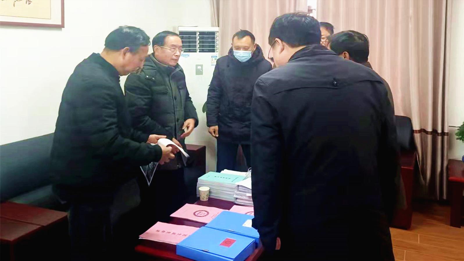 涟水县关工委领导深入徐集中学调研关心下一代工作