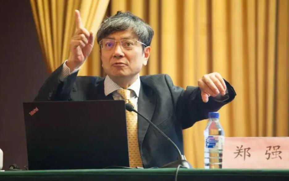 最牛愤青校长郑强讲话,郑强校长讲述真话