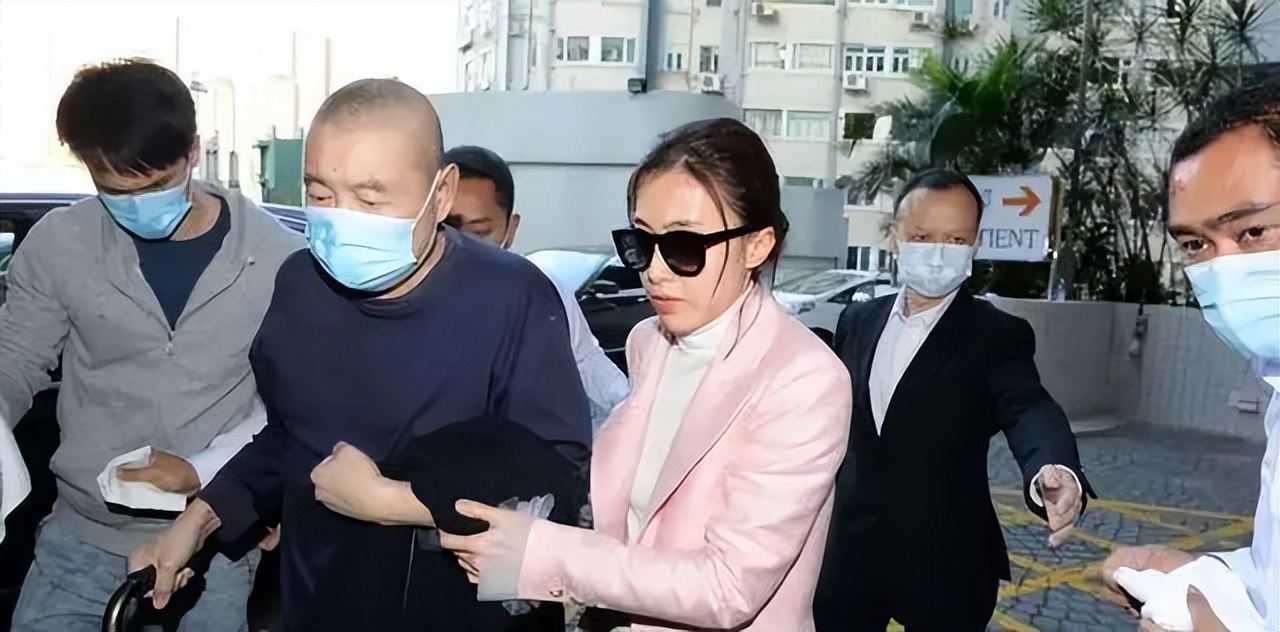 药丸一个50万，补脑一针86万…想续命的顶级富豪被“收割”