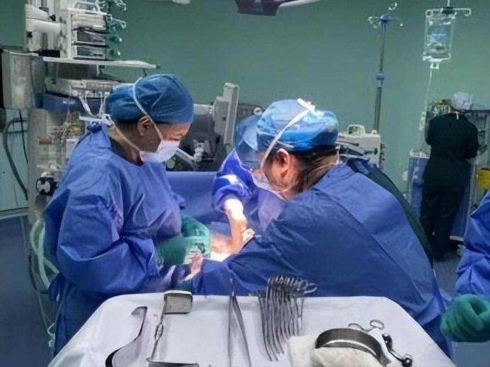 阿姨子宫长期异常出血沈阳六院快速有效处置