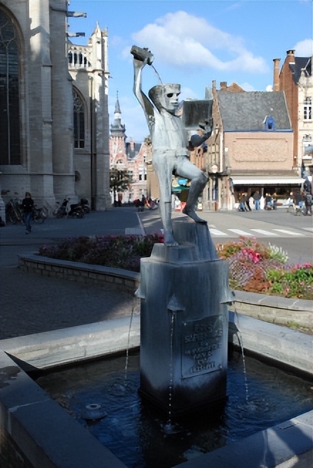 鲁汶大学（荷语）——比利时最古老的大学