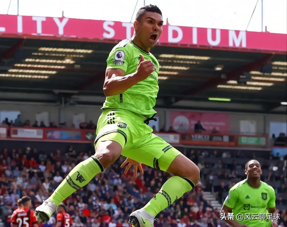 英超曼联4:2逆转谢菲联,英超积分榜曼联对利物浦