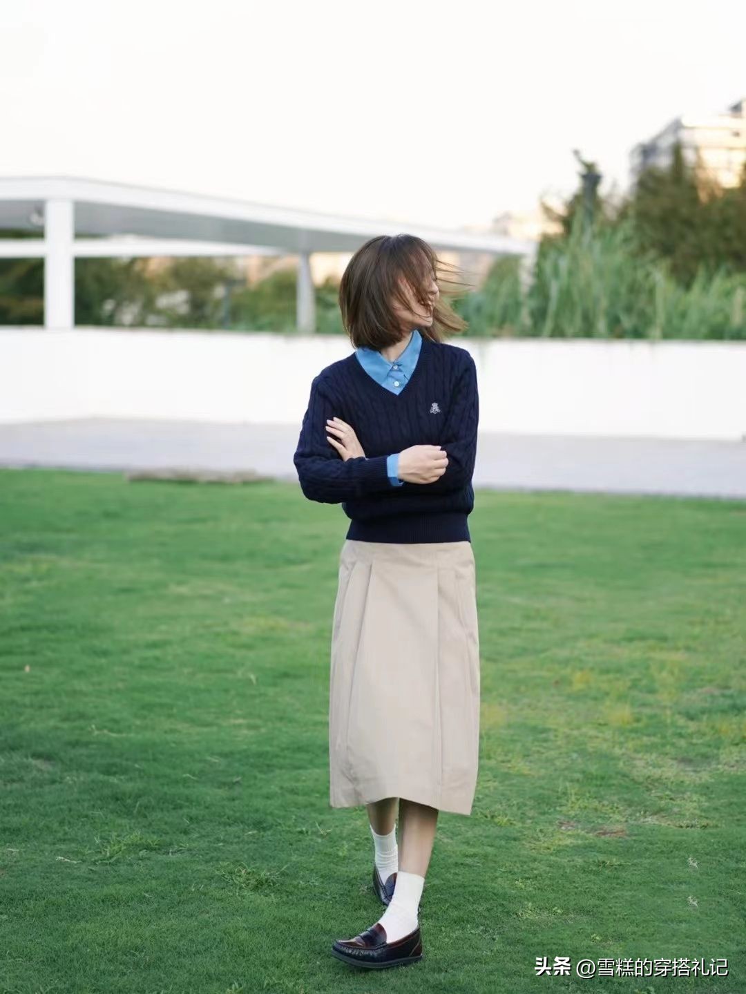 乐福鞋2023最新款亮皮靴子,冬季不想穿靴子乐福鞋百搭