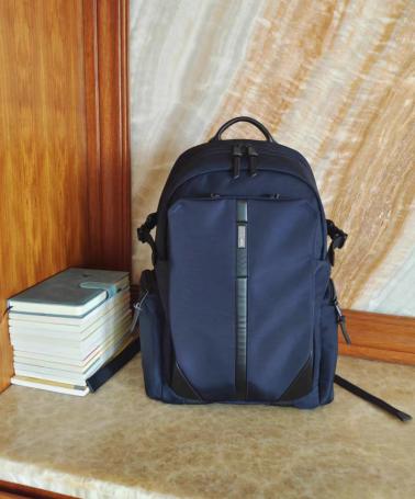 旅行背包推荐双肩背包,适合旅游的斜挎式背包推荐