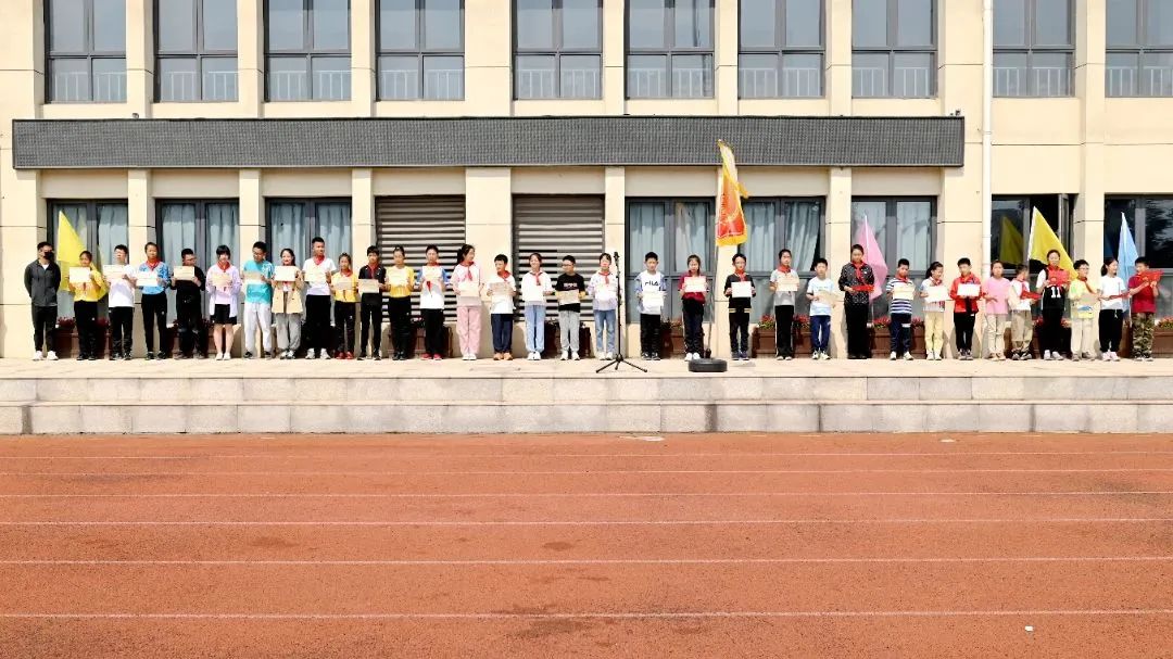 泰州中小学足球联赛,泰州智堡实验学校校运会接力赛