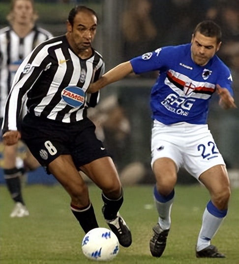 02世界杯巴西阵容埃默森,1998世界杯罗纳尔迪尼奥