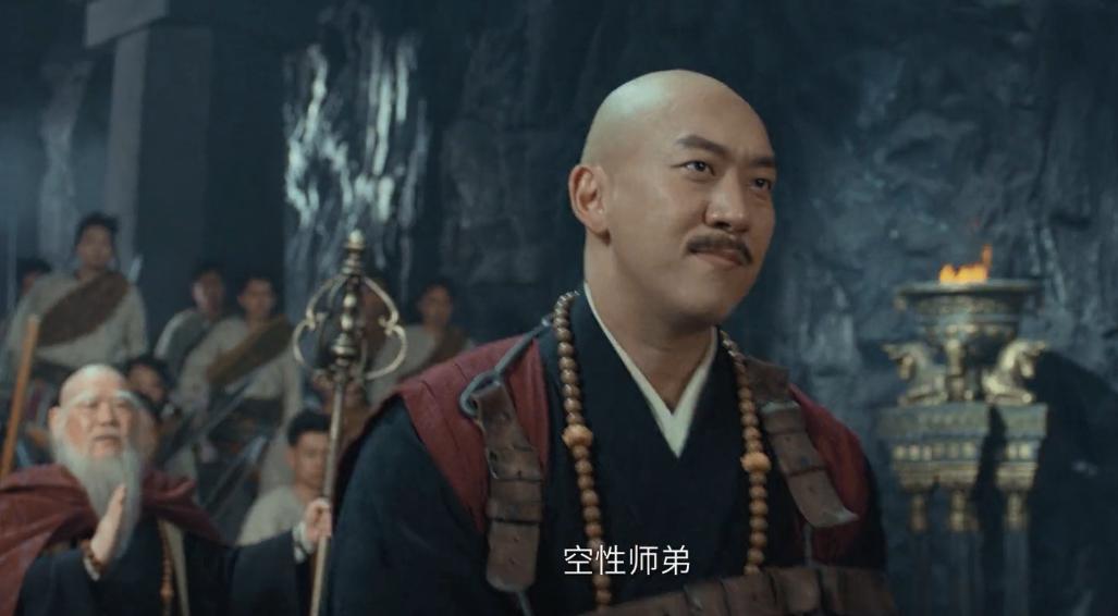 一个斜眼，一个满脸痘痘，这颜值王晶你也吹的下去？