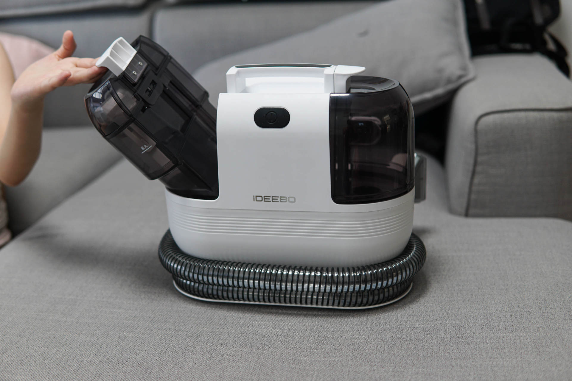 布艺清洗机是鸡肋还是神器,艾迪宝布艺清洁机