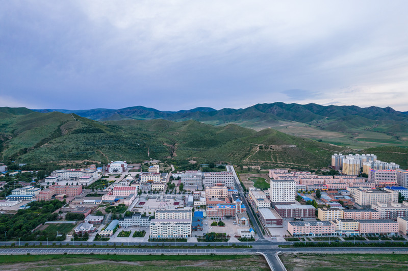 赤峰周边最美的公路,赤峰中国草原自驾游旅游胜地