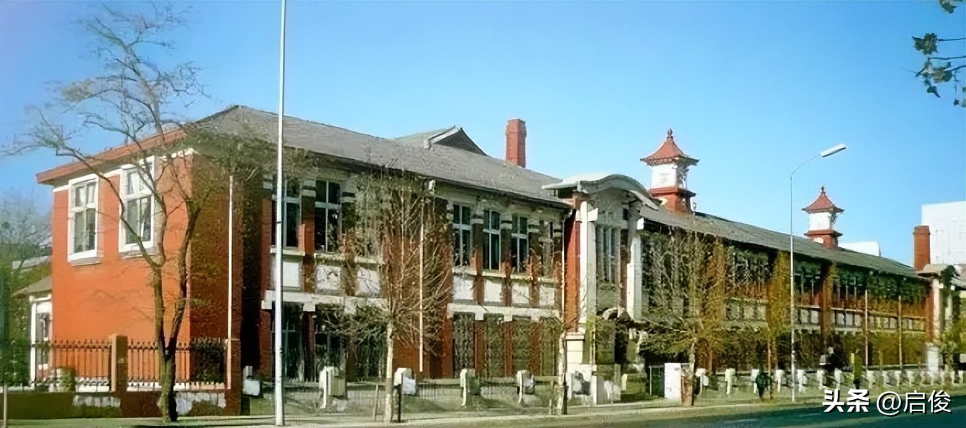 大连日本学校解放前,大连建立最早小学