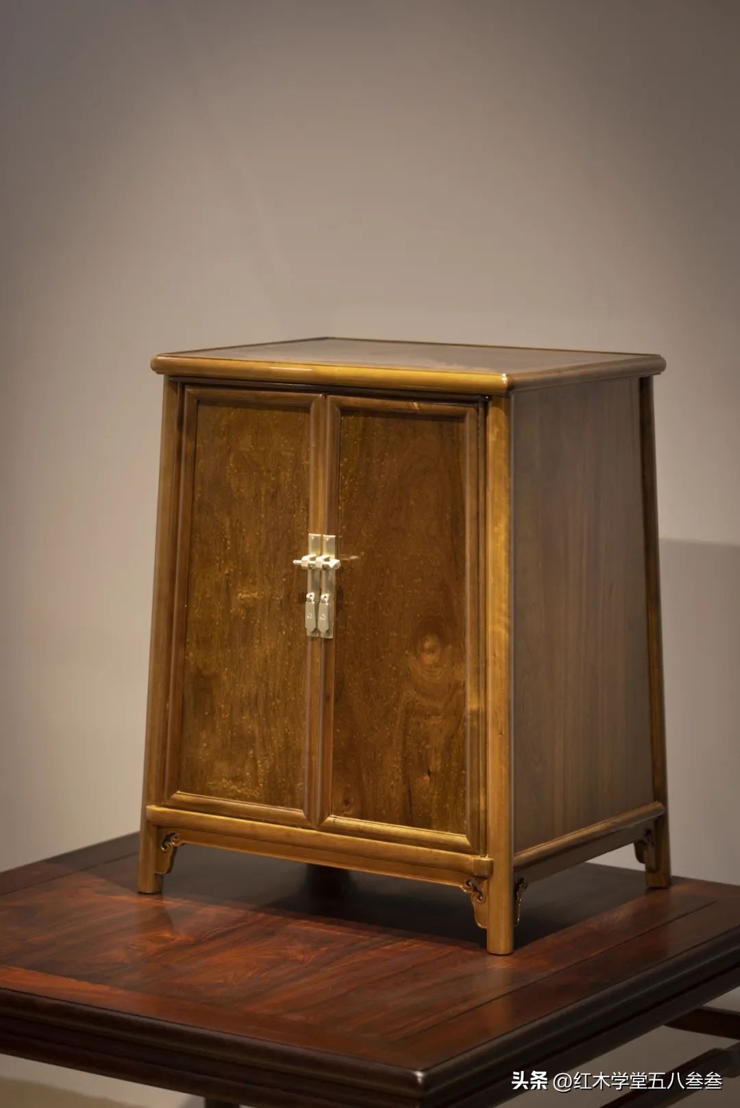 金丝楠为什么不会是国产红木,小叶桢楠金丝楠是不是红木