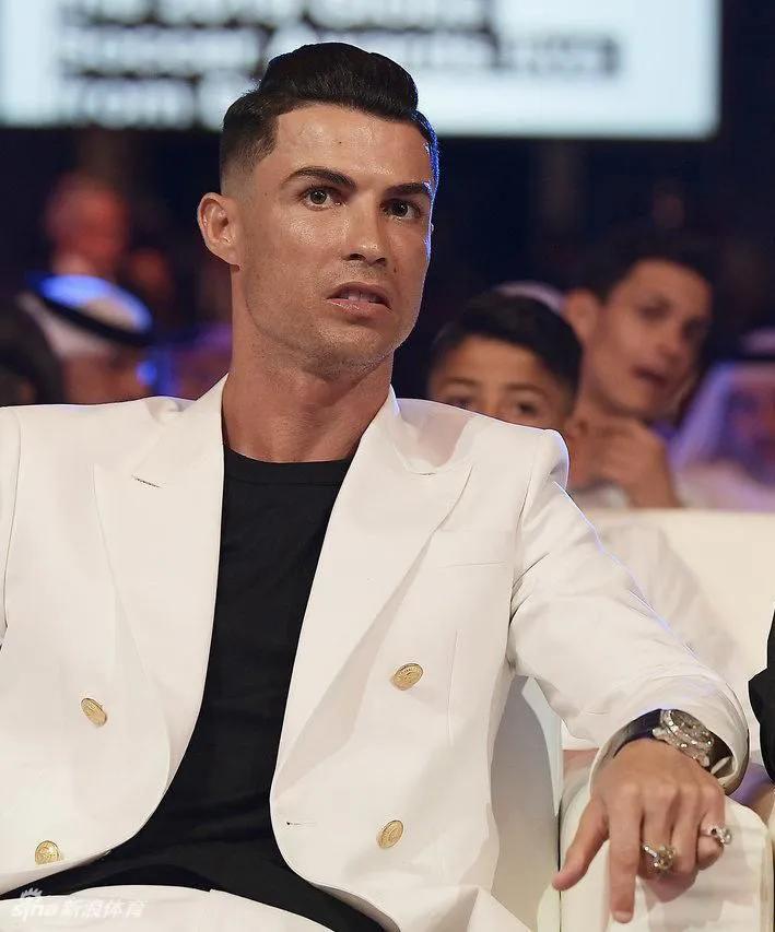 c罗生涯荣誉一览表,c罗梅西生涯数据对比