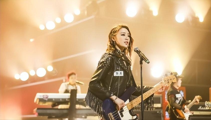 黑红小花张月：质疑整容上位不雅，演绿茶遭网暴，新剧逆转口碑