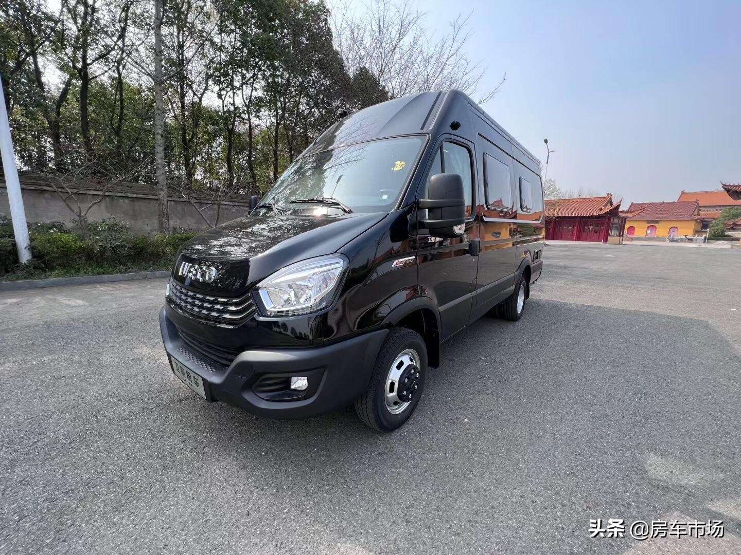 双层依维柯房车c型3.0t柴油,依维柯房车进藏