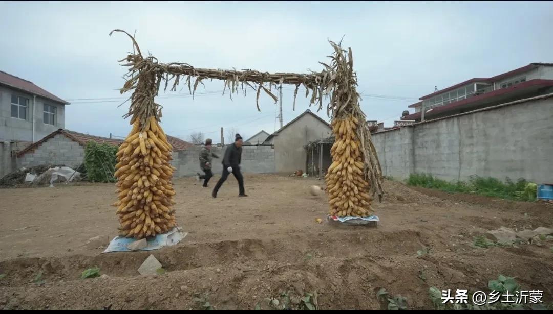 喷香哥与父亲,喷香哥父亲去老部队感人视频