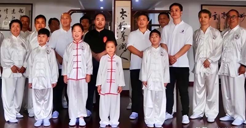 马云保镖李天金工资,李天金担任马云保镖时体重多少