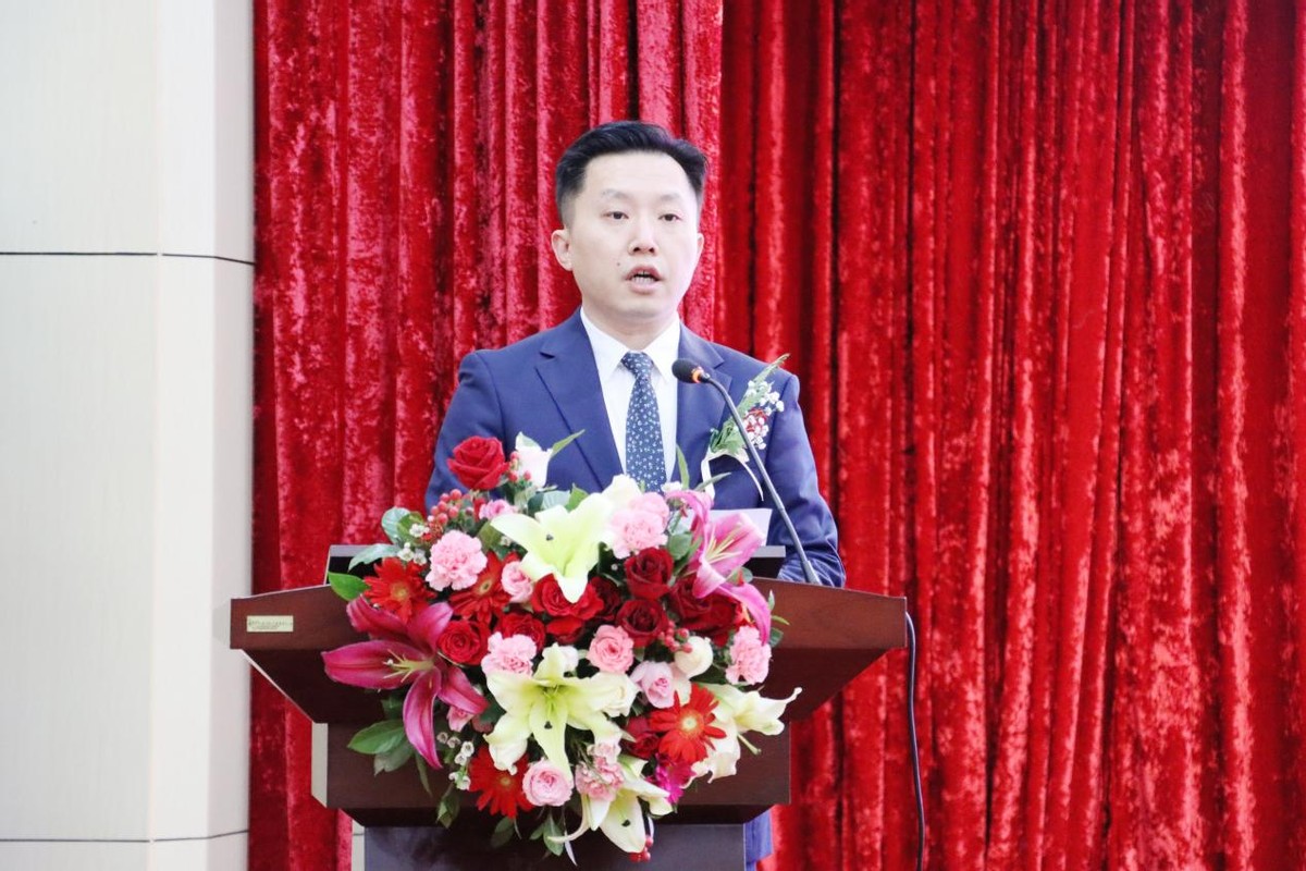 情暖夕阳爱心捐赠雅马哈电子琴捐赠活动在临沂市老年大学成功举办