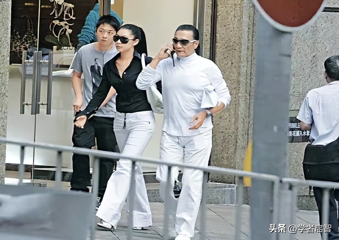 被谢贤养了12年，用青春换来2000万，如今35岁的Coco怎么样了？