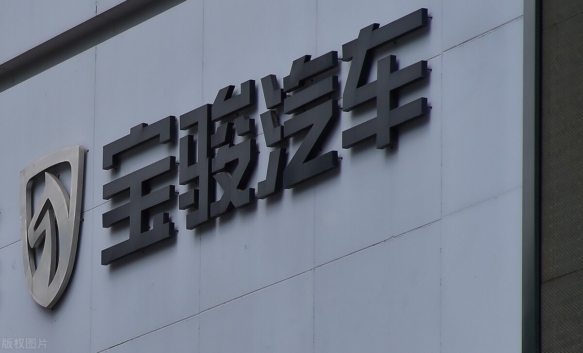 女性5-8万左右自动挡车,8万左右什么车性价比最高