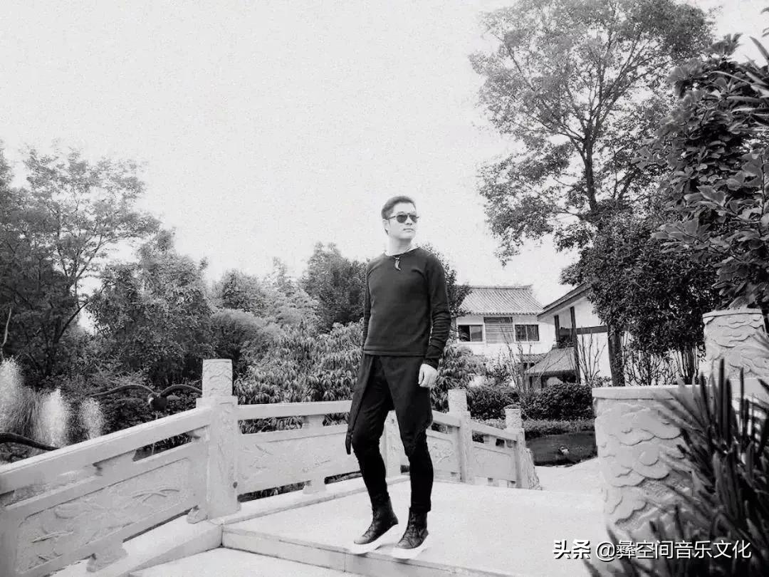 彝族歌曲大合集,中国彝族歌手音乐人