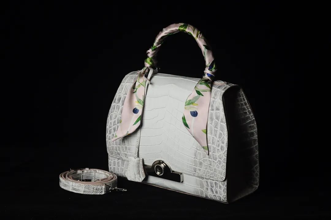 如何定制优雅的包,高端大气定制包