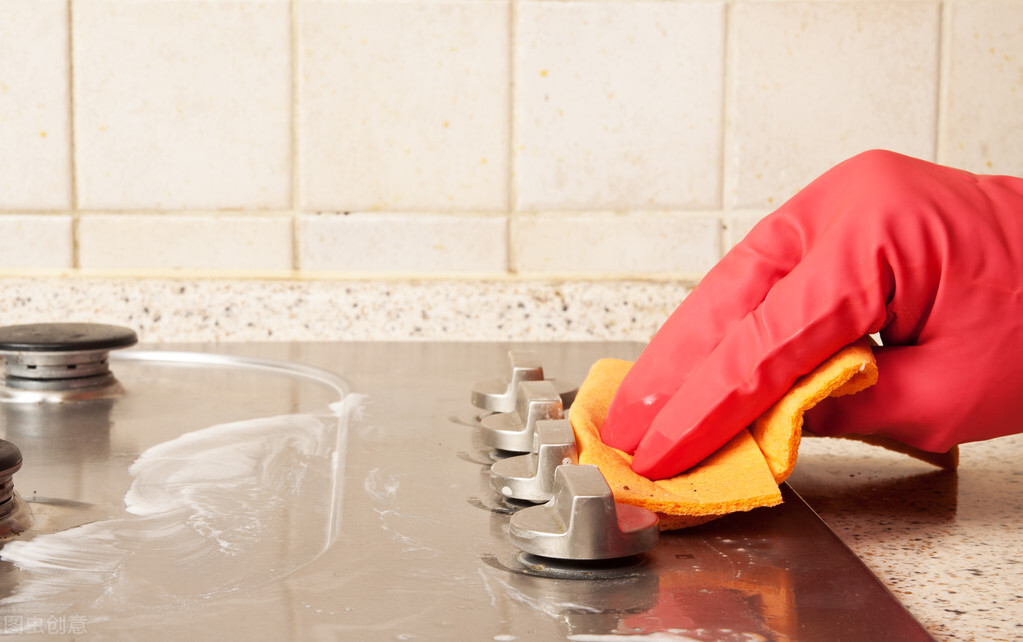 白墙脏了贴什么好,白墙脏啦