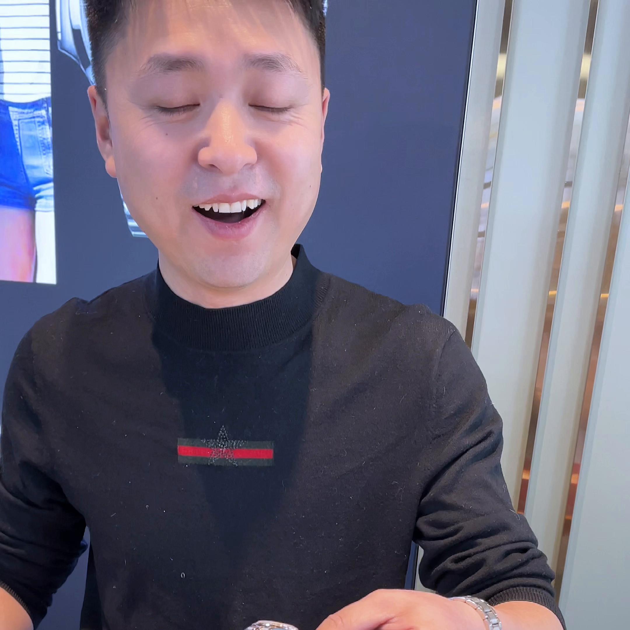 姐姐你总在酒吧找感情迪吧找真爱四年买三队表卖三只单...