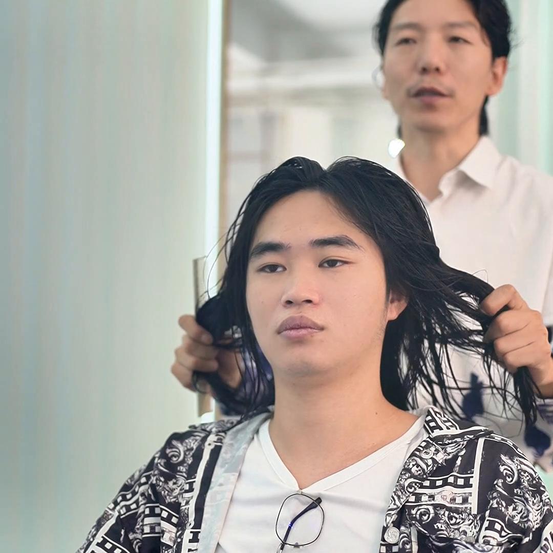 男生想留长发过渡阶段怎么烫发,男生长发型烫发教程