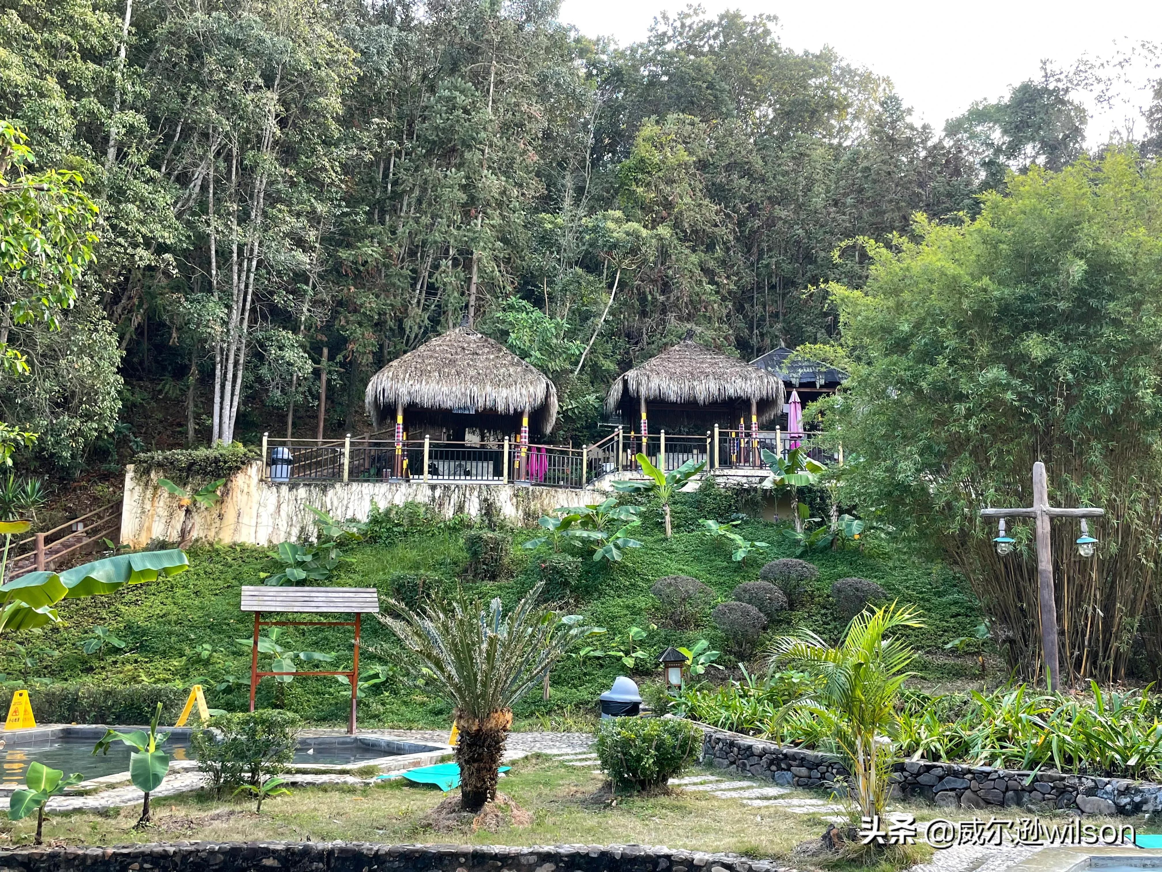 河源市御临门温泉度假村,广东河源出名的硫磺温泉