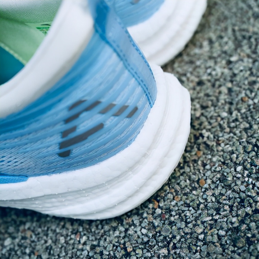 安踏2023新款网红爆款潮鞋,安踏春季2022新款撞色休闲鞋