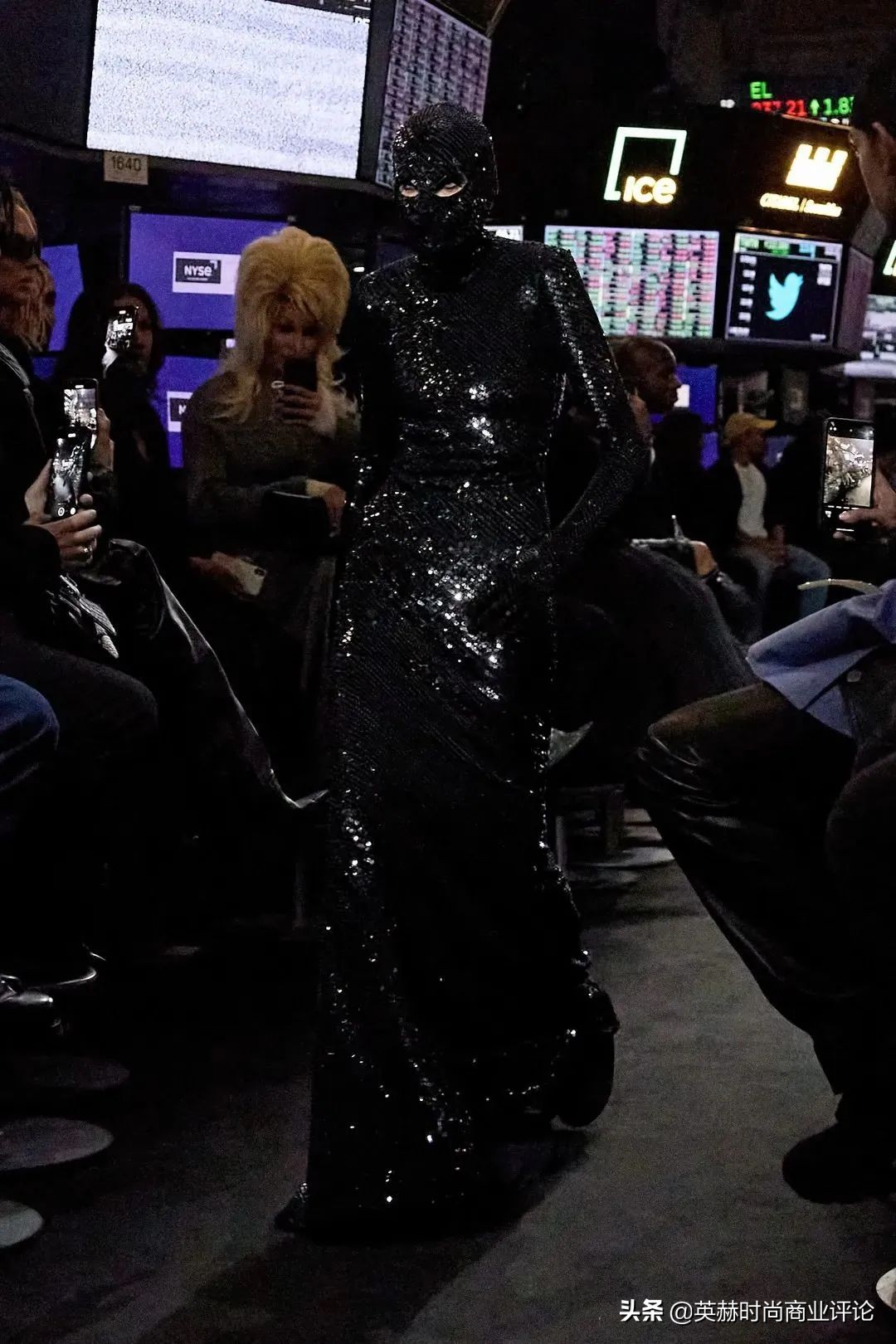 2023早春度假系列,Balenciage来到纽约证券交易所