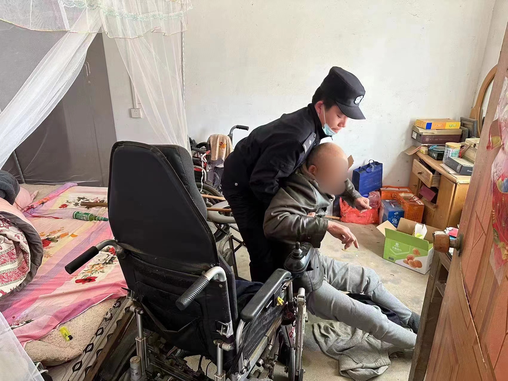 独居女孩安全指南,如何保障独居老人的生活安全