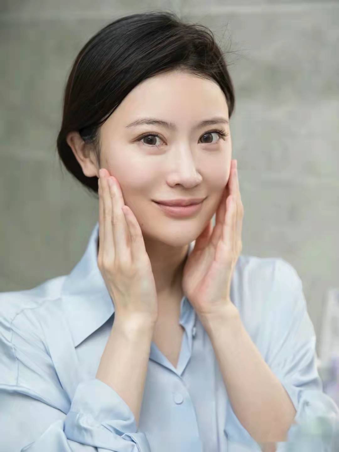 女人过了40岁适合用的化妆品,女人过了30岁用什么面霜最好