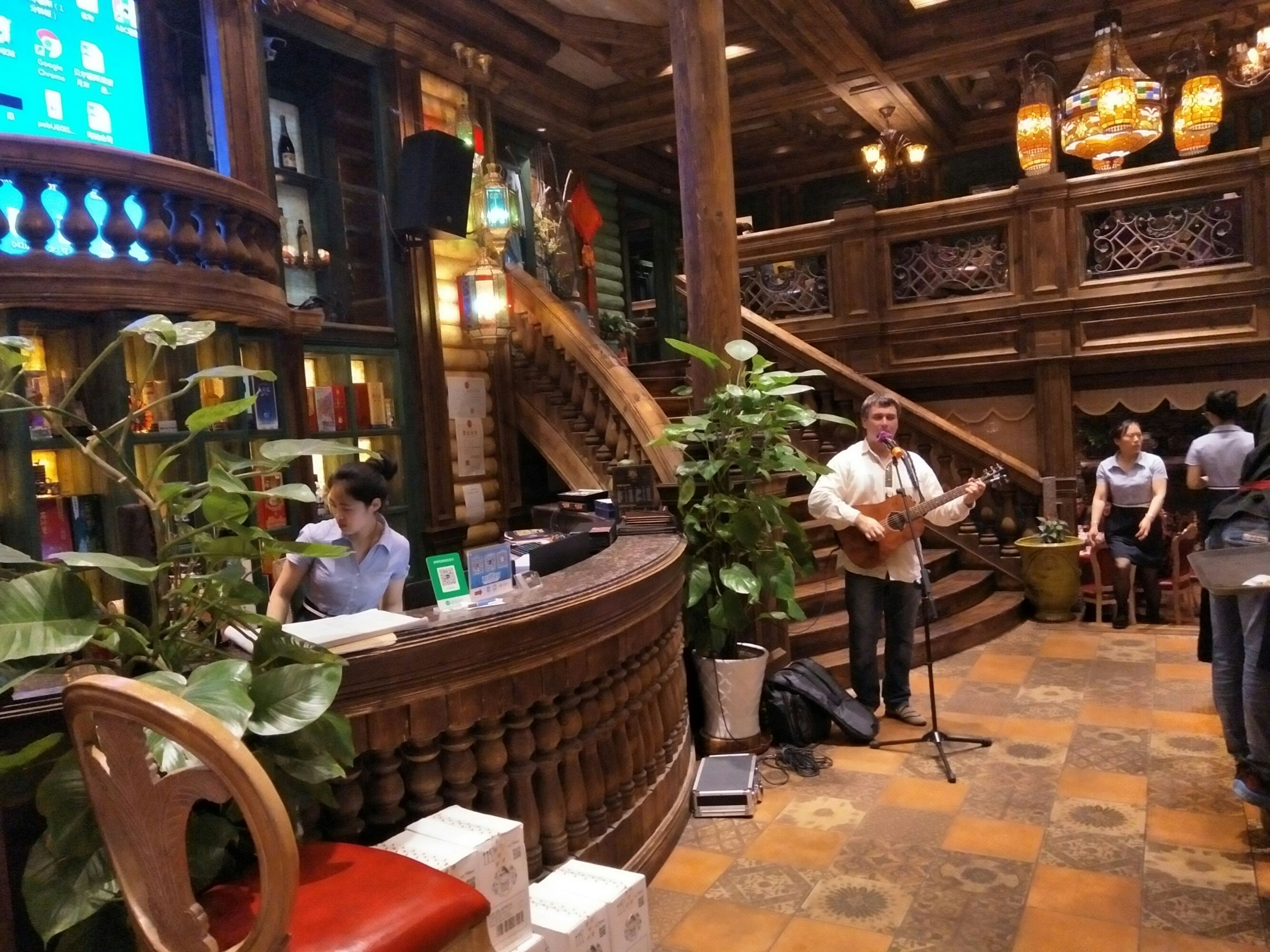 一个俄罗斯女孩嫁到了中国,18岁俄罗斯女孩嫁给中国人