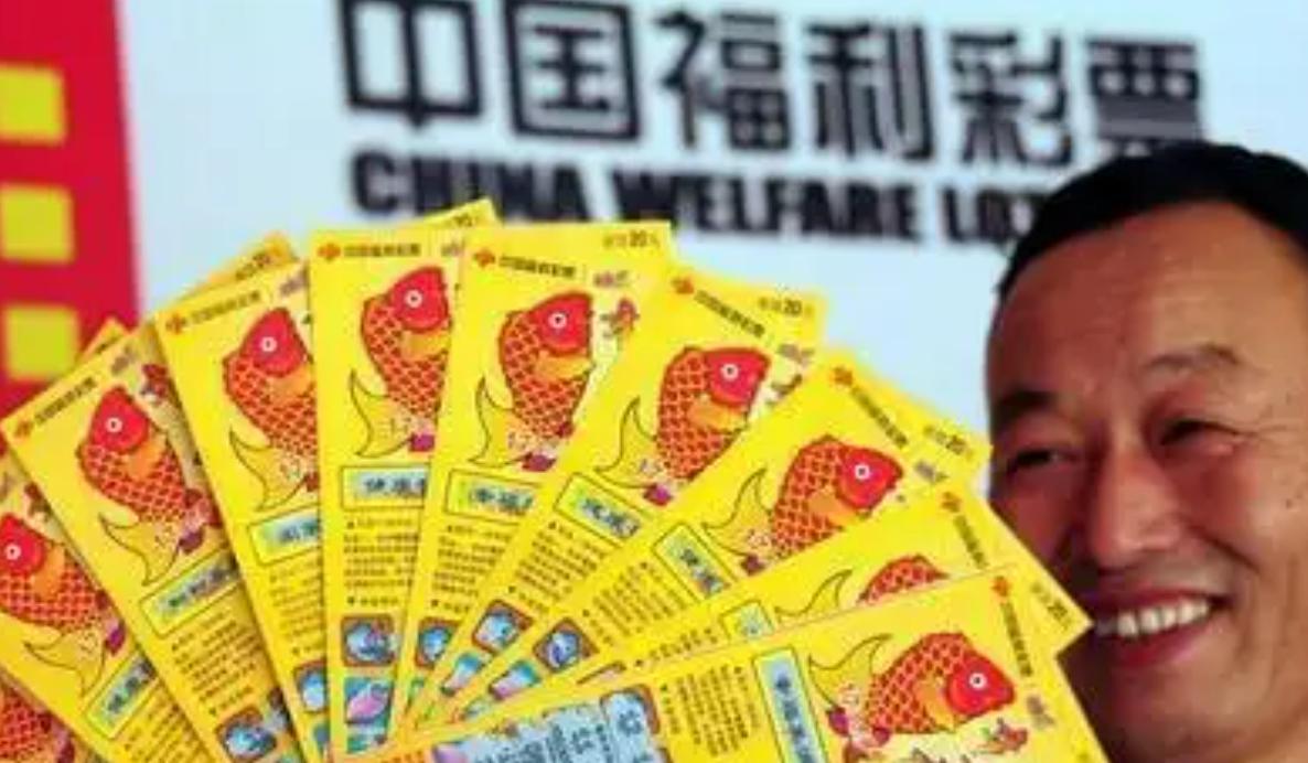 四川彩民中1782万元大奖,四川彩民中奖1.24亿现场说法